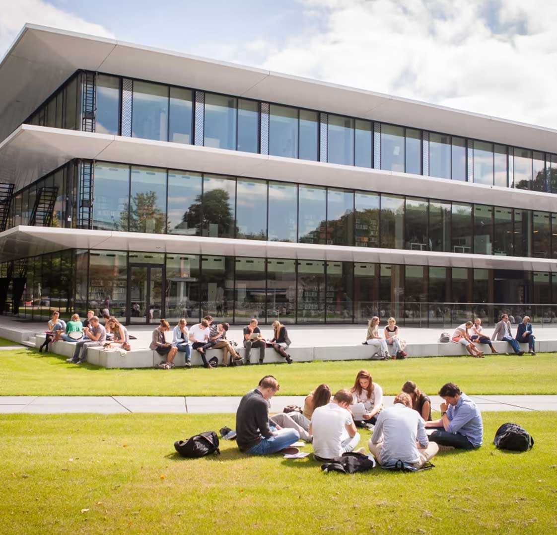 Hollanda’da İngilizce Eğitim Veren Üniversiteler 2025