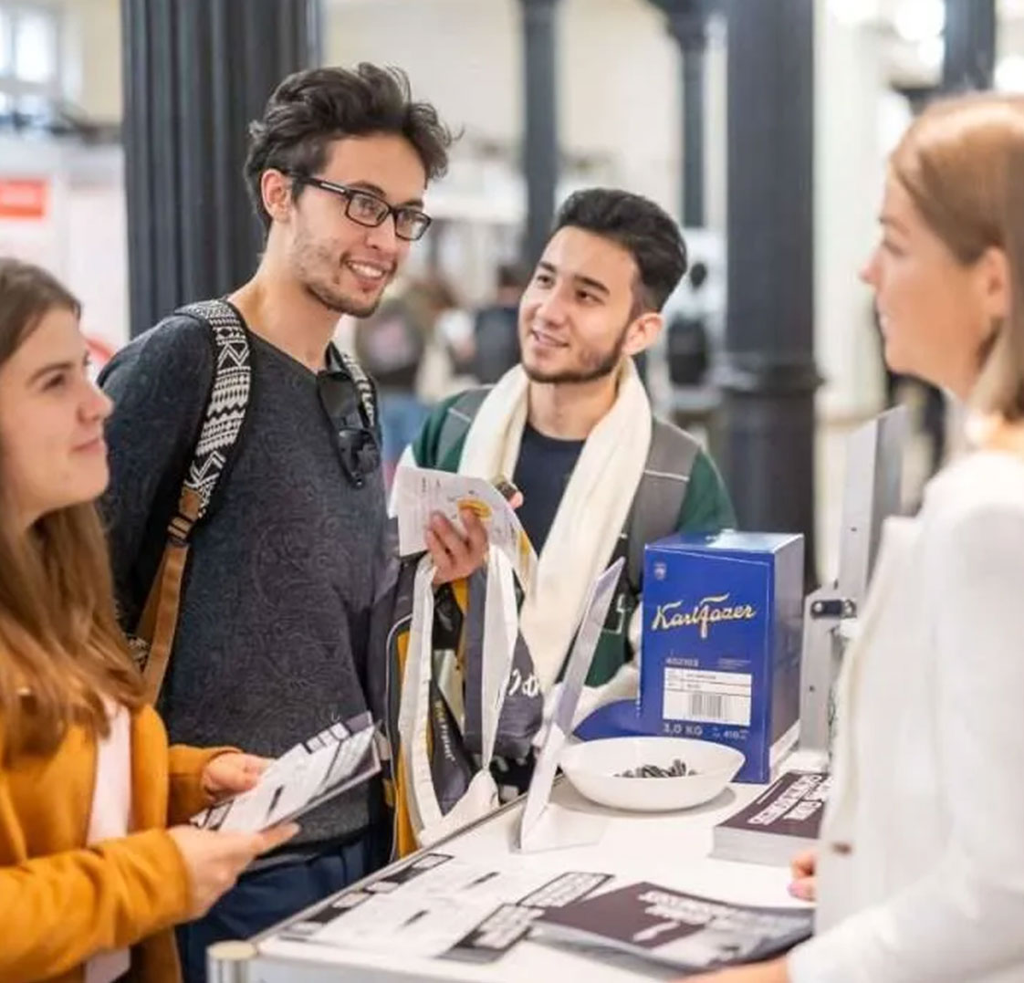 Macaristan’da Üniversite Eğitimi Sonrası Kariyer Fırsatları