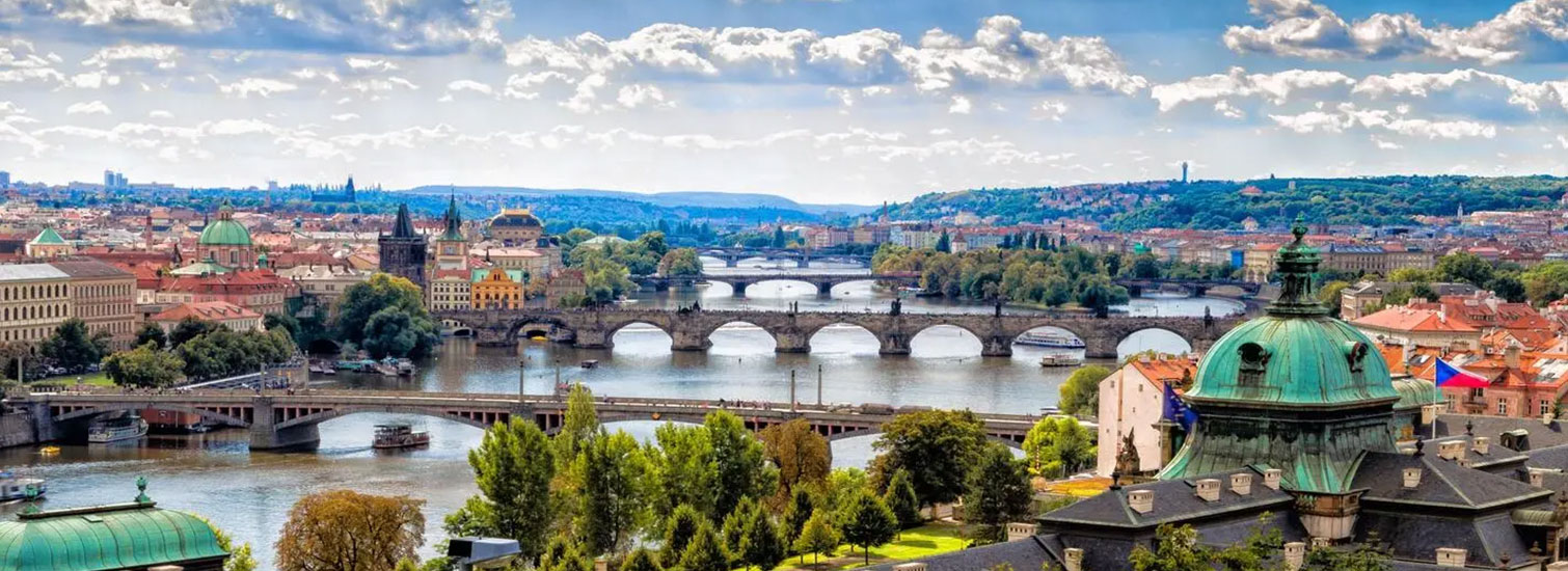 Çekya'da İngilizce Üniversite Eğitimi Ücretleri